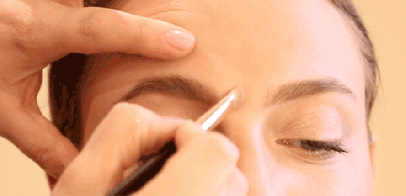 Tips para arreglar las cejas y maquillarlas - danielastyling 5